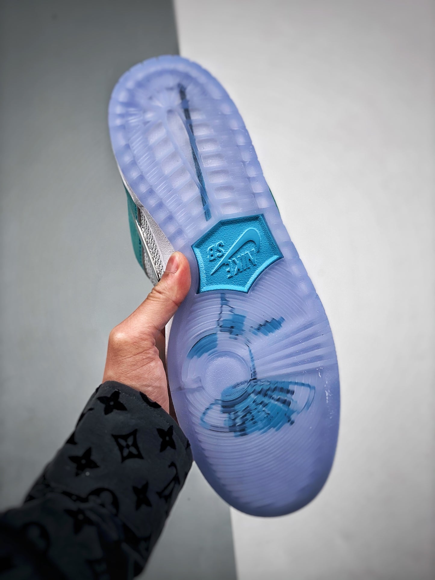 April Skateboards x Nike SB Dunk Low