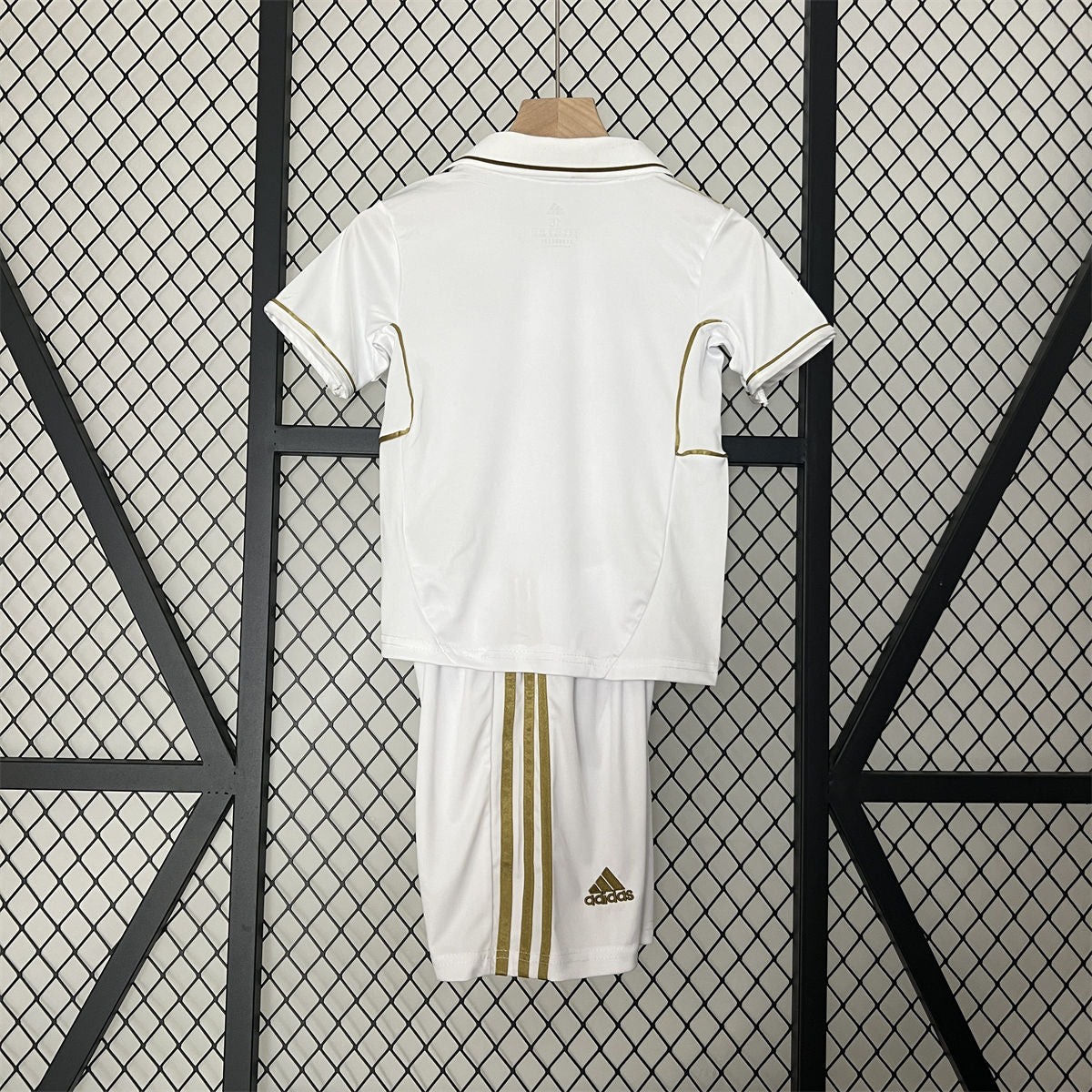 Kit Infantil Real Madrid Retrô - 2011/12