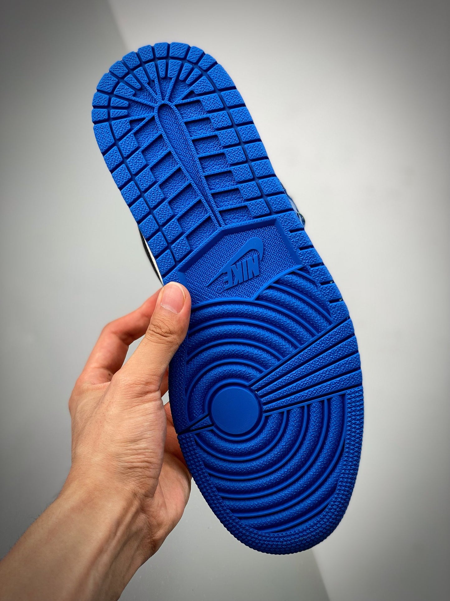 Travis Scott x Fragment x Air Jordan 1 High "Military Blue"