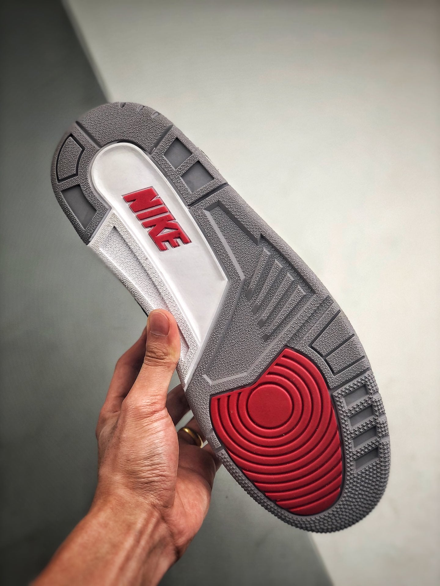 Air Jordan 3 Retro "Black Cement"