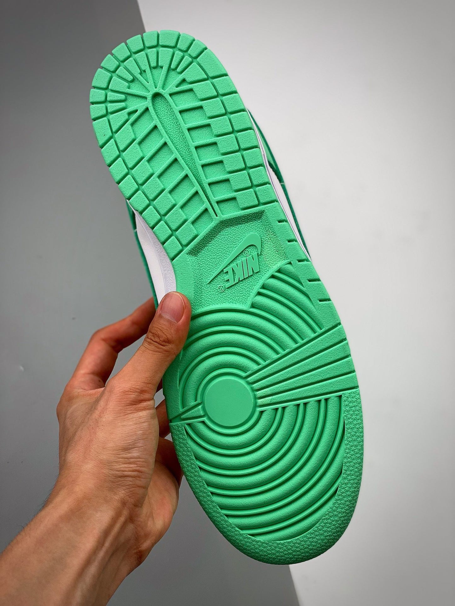 Nike Dunk Low 'Green Glow'