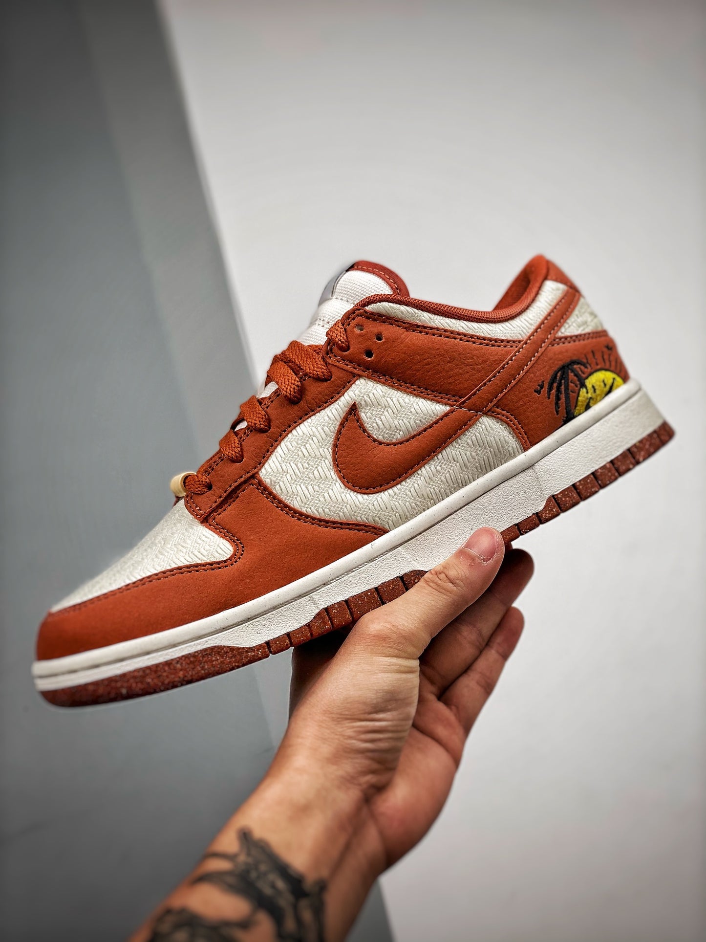 Tênis Nike Dunk Low Retro Sun Club