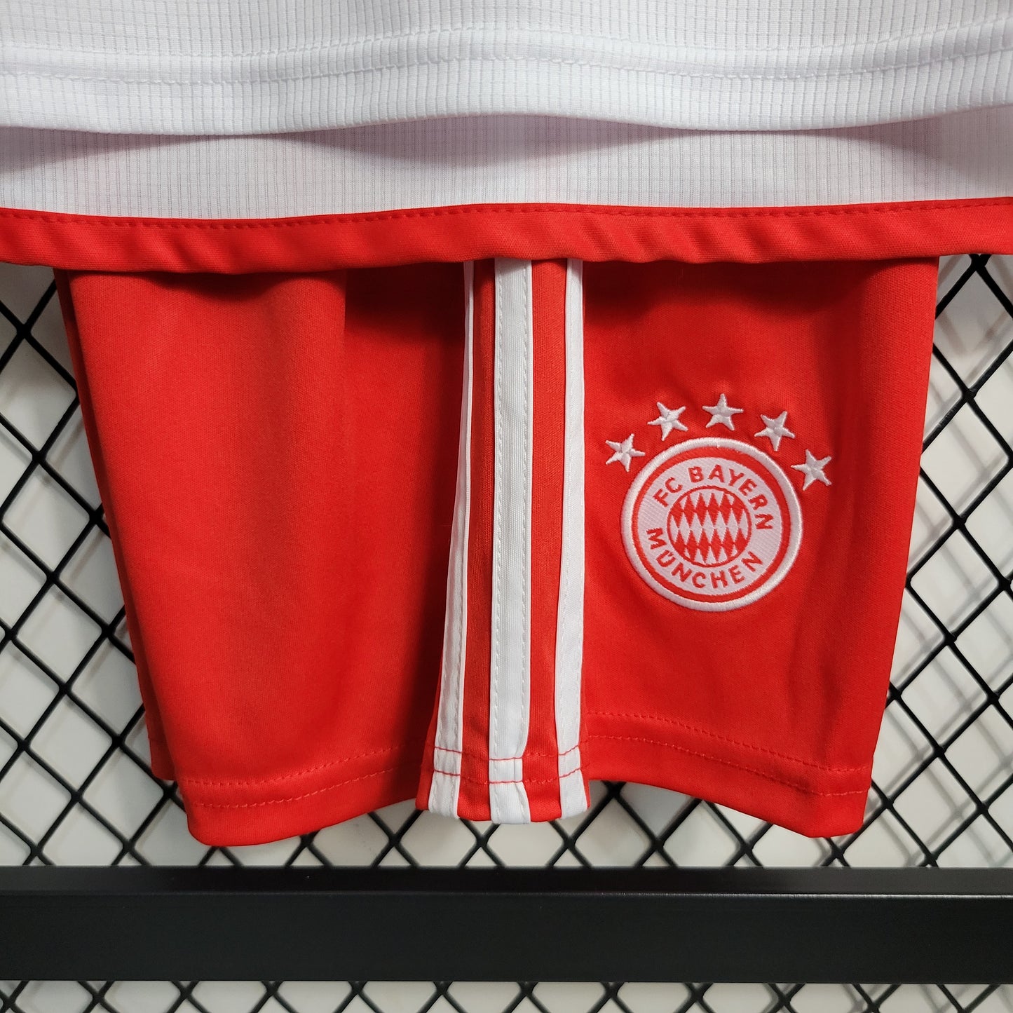 Kit Infantil Bayern 1 - 2023/24