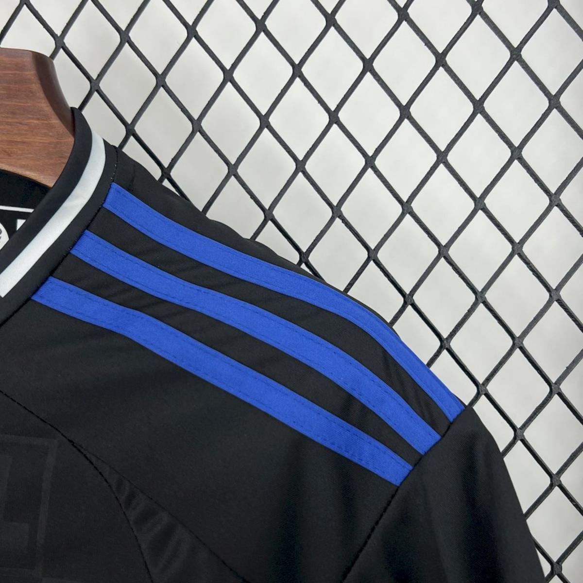 Kit Infantil Lyon 2 - 2024/25