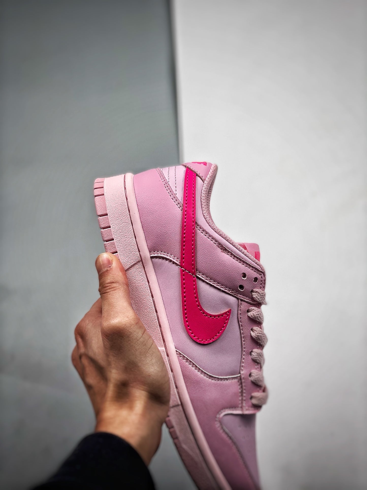 Nike Dunk Low GS Triple Pink - Feminino