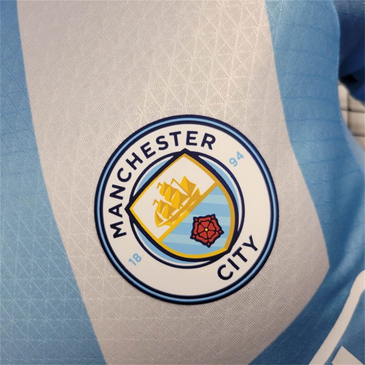 Camisa Manchester City 1 - Versão Jogador - 2025/26