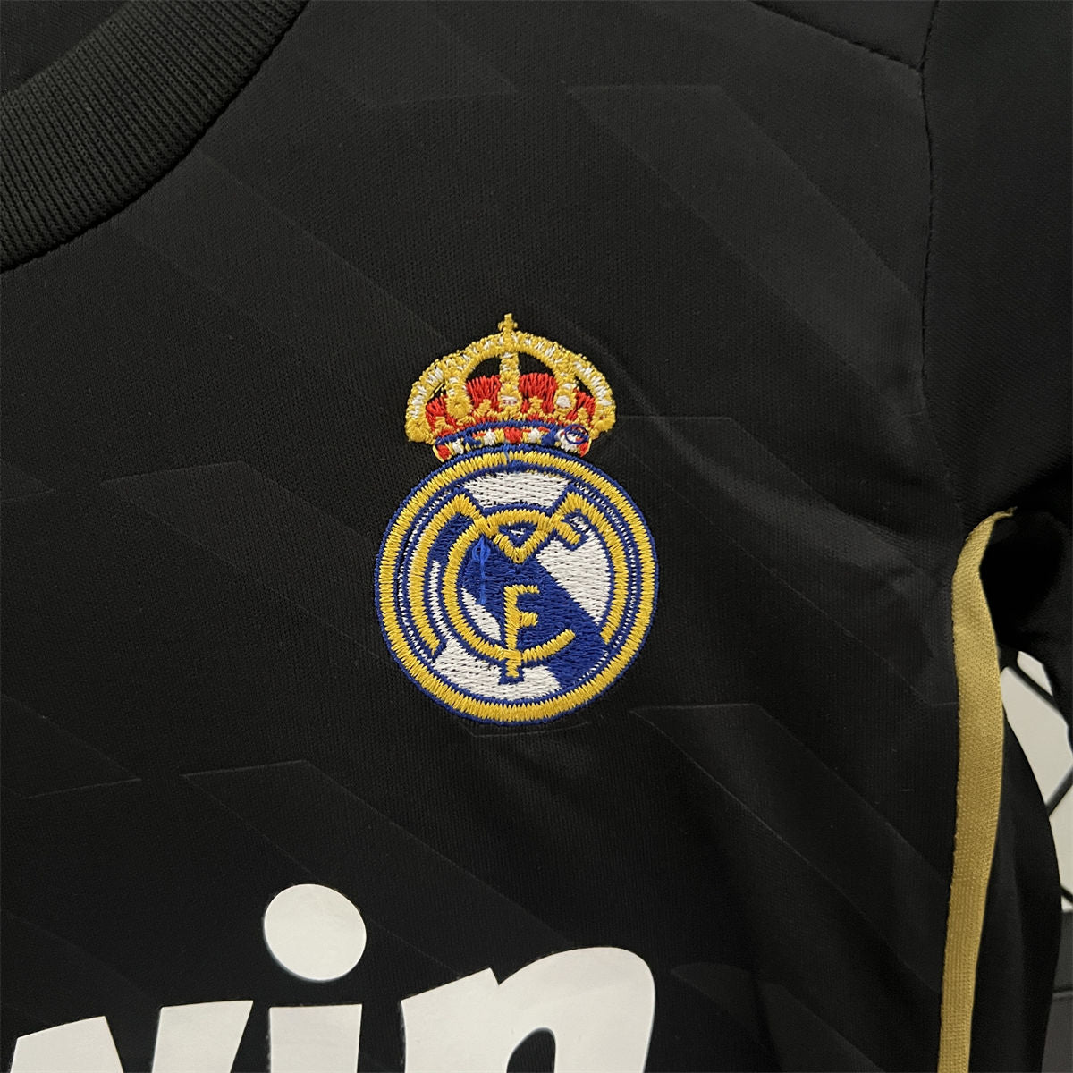 Kit Infantil Real Madrid 2 Retrô - 2011/12