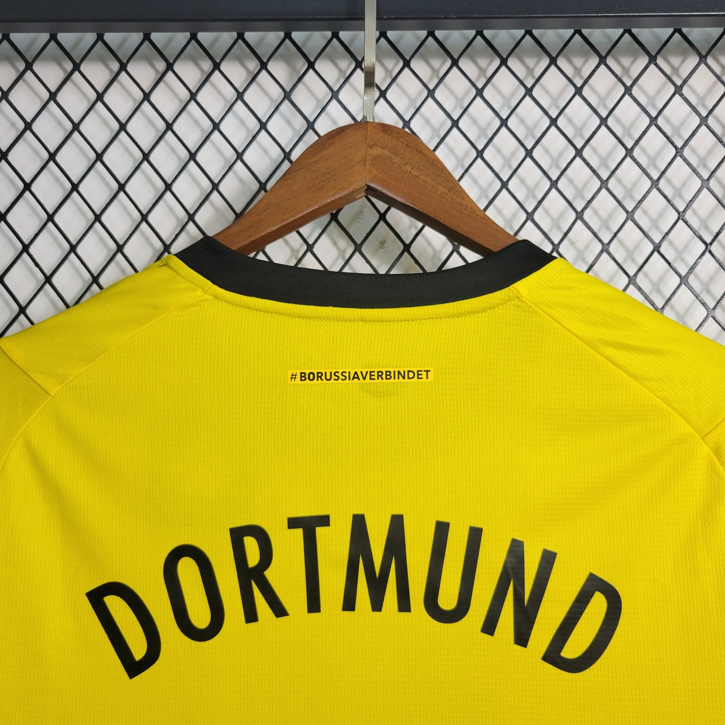 Camisa Borussia Dortmund 1 - Manga Longa - 23/24