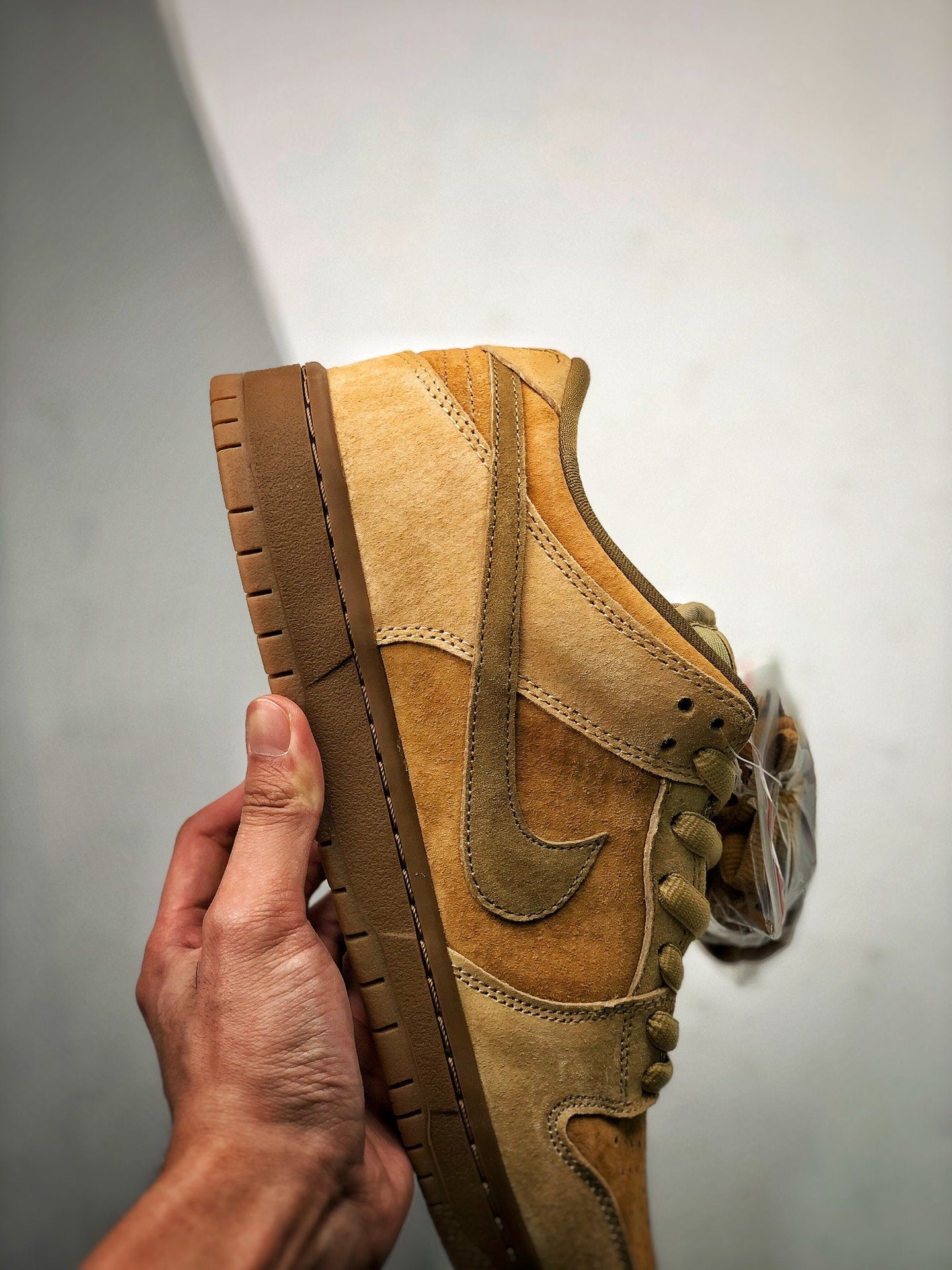 Nike SB Dunk Low Wheat Mocha