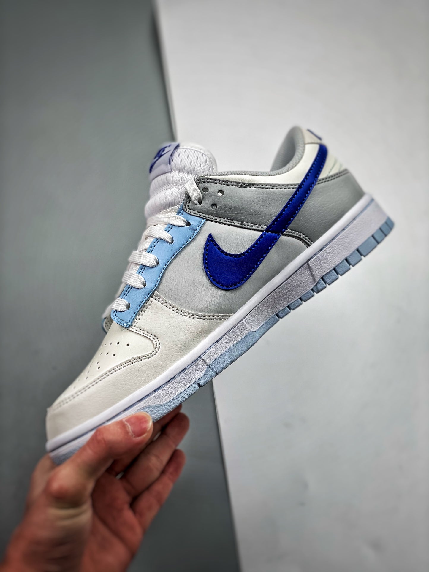 Nike Dunk Low GS Ivory Hyper Royal