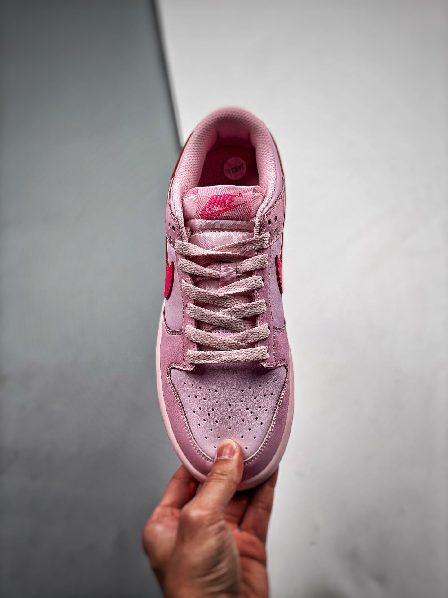 Nike Dunk Low GS Triple Pink - Feminino