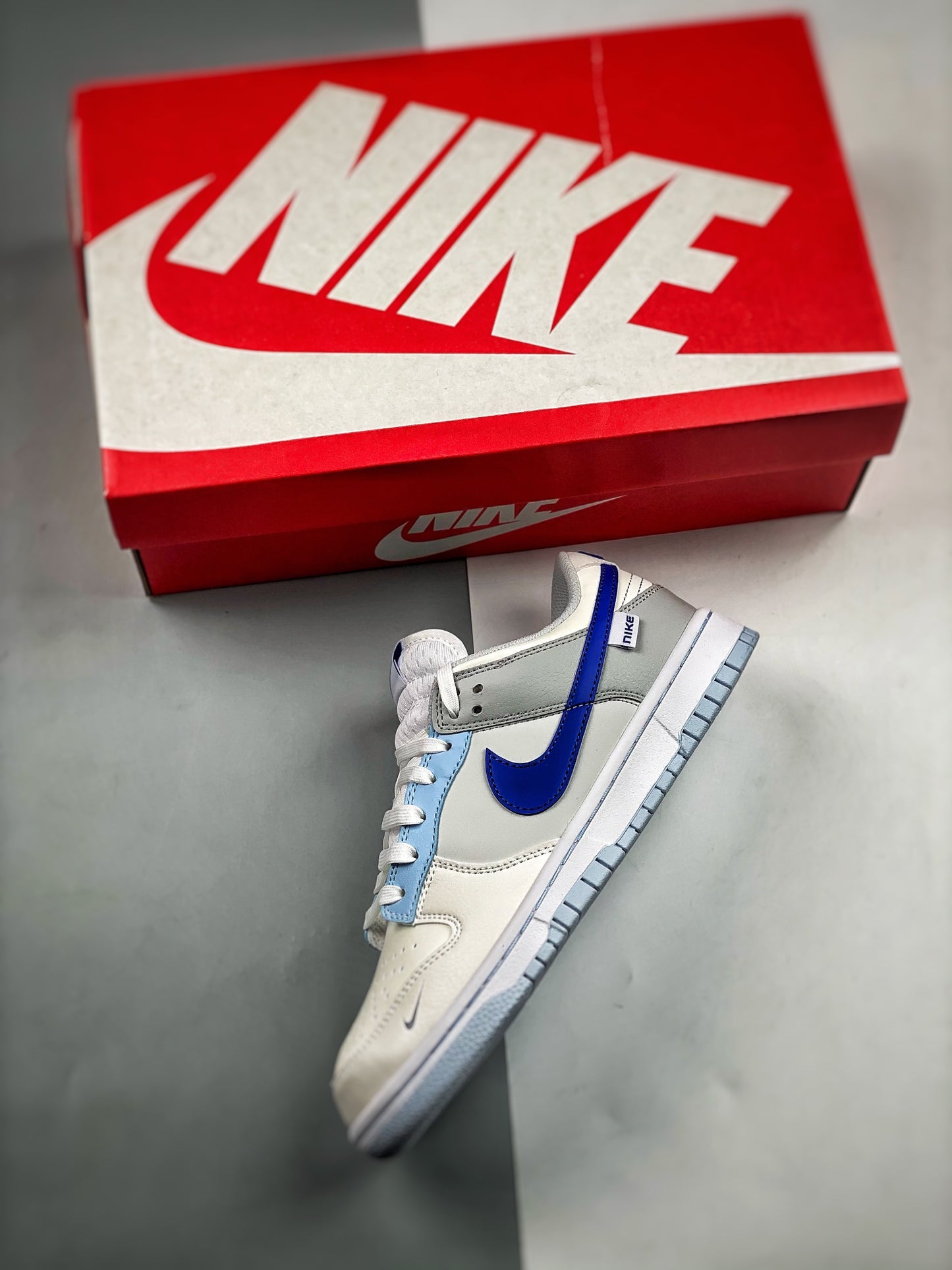 Nike Dunk Low GS Ivory Hyper Royal