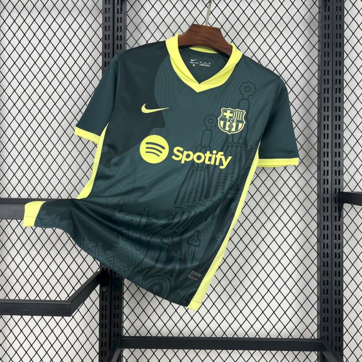 Camisa Barcelona - Treino Verde Neon - 2024/25
