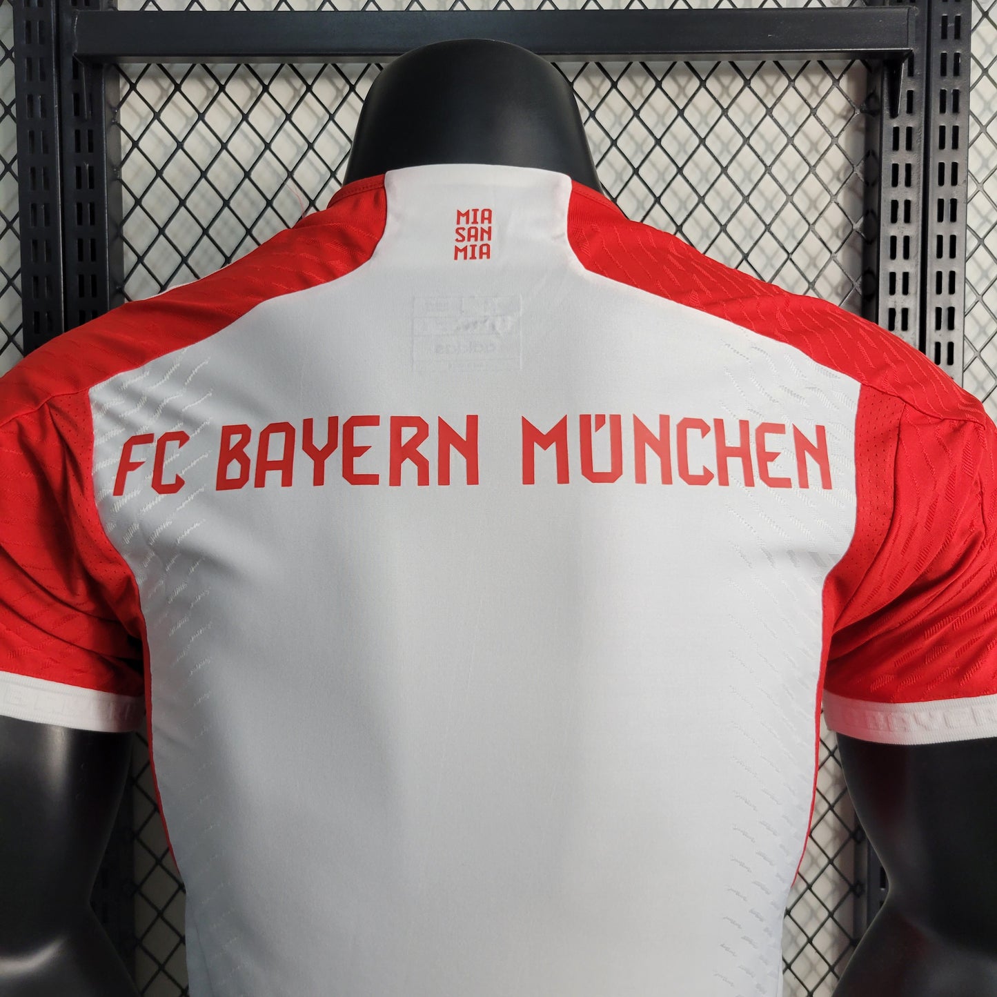 Camisa Bayern 1  - Versão Jogador - 2023/24