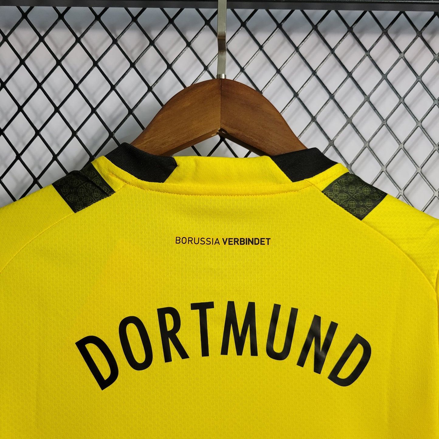 Kit Infantil Borussia Dortmund 1 - 2023/24