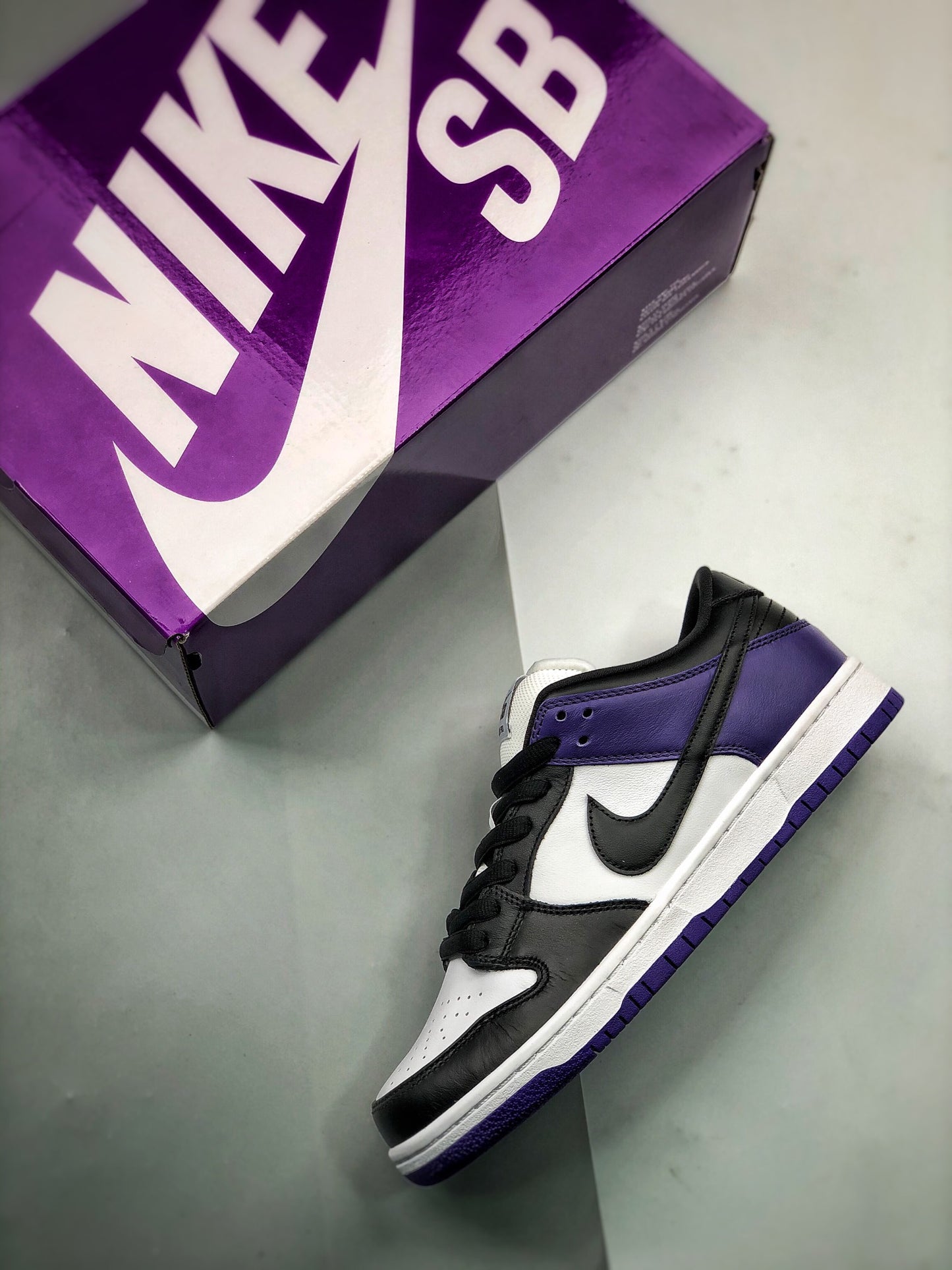 Nike SB Dunk Low Court Purple