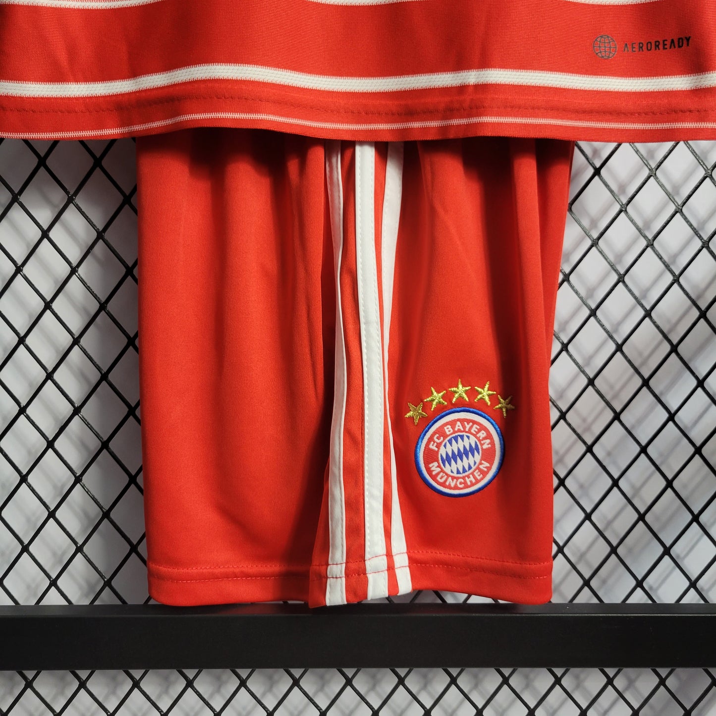 Kit Infantil Bayern 1 - 2022/23