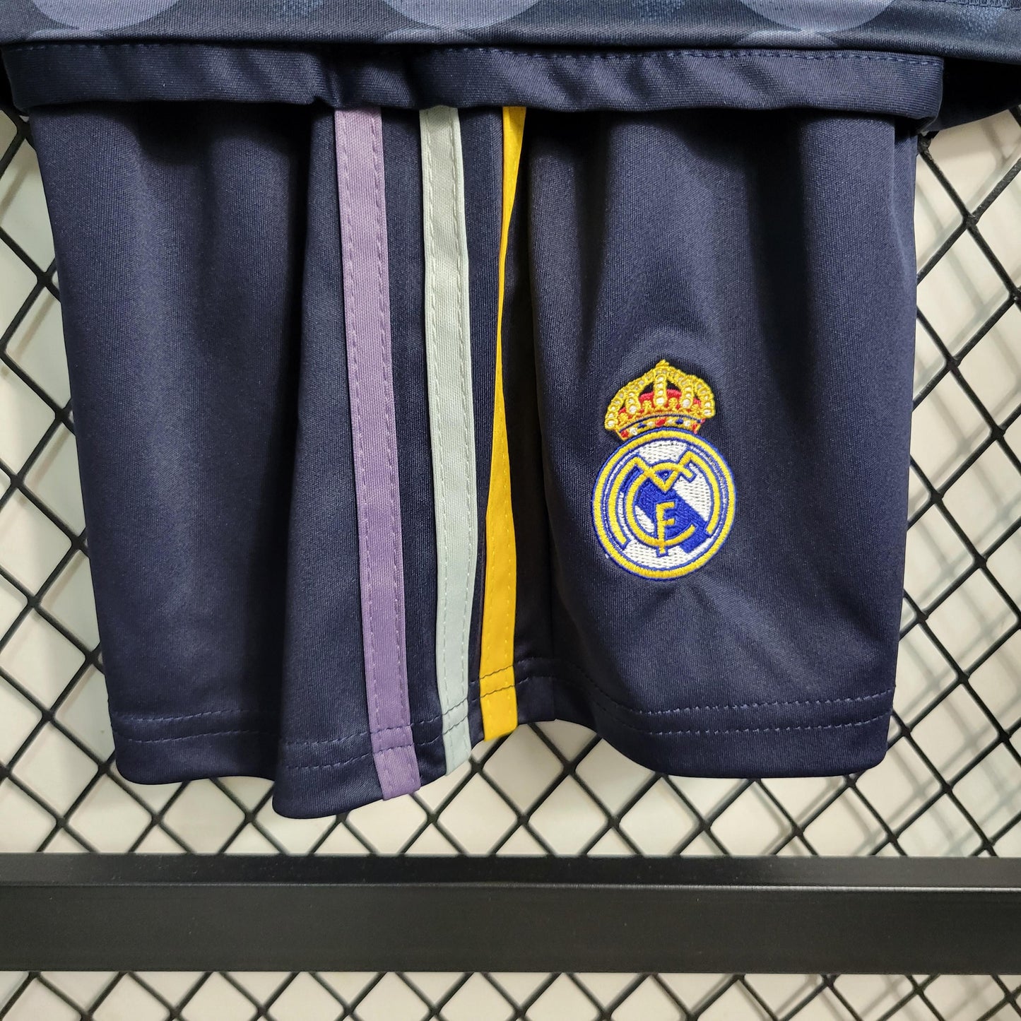 Kit Infantil Real Madrid 2 - 2023/24