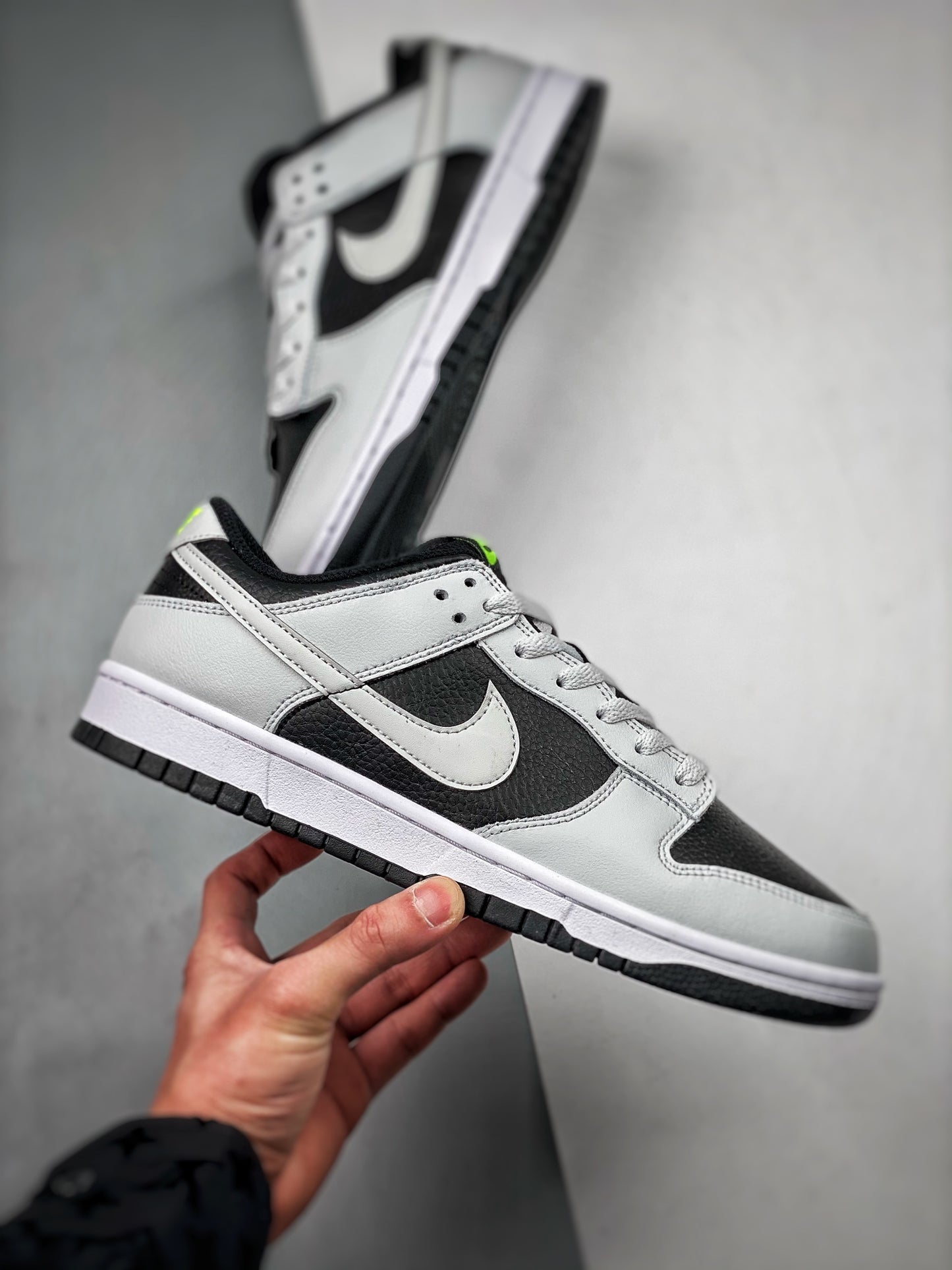 Dunk Low Reverse Panda Volt