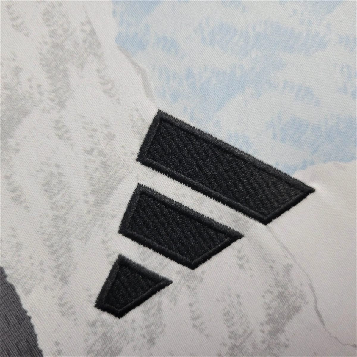 Camisa Real Madrid - Pré-jogo - 2024/25