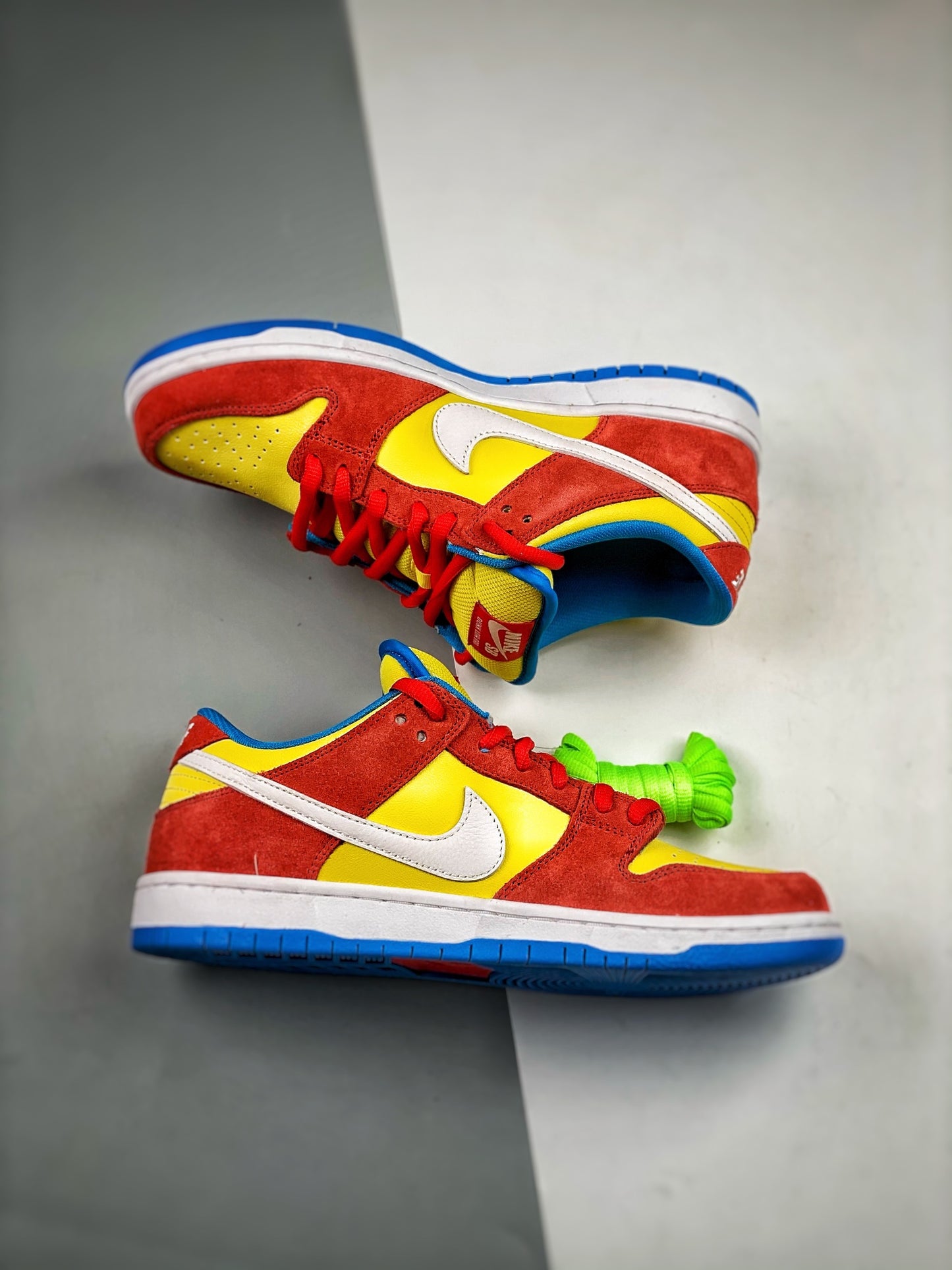 Nike SB Dunk Low Bart Simpson