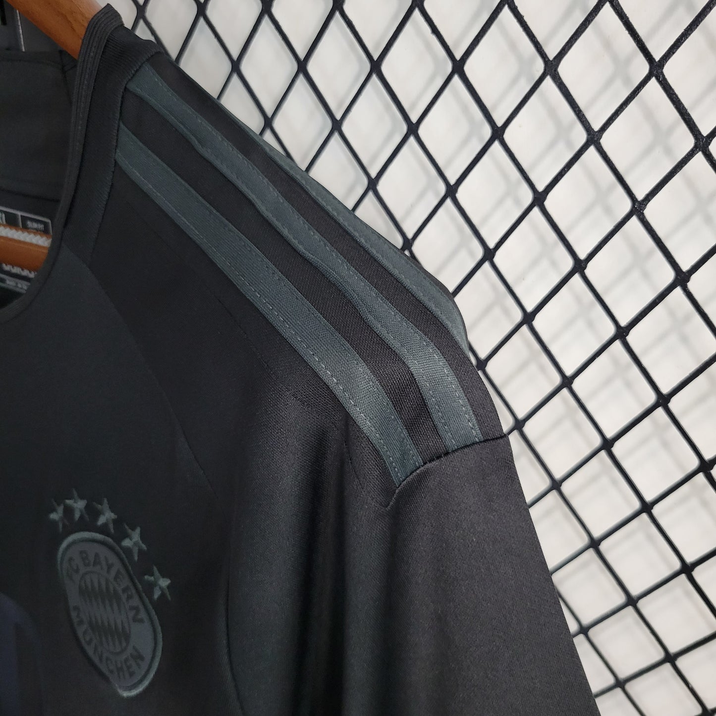 Camisa Bayern - Edição Especial Black - 23/24