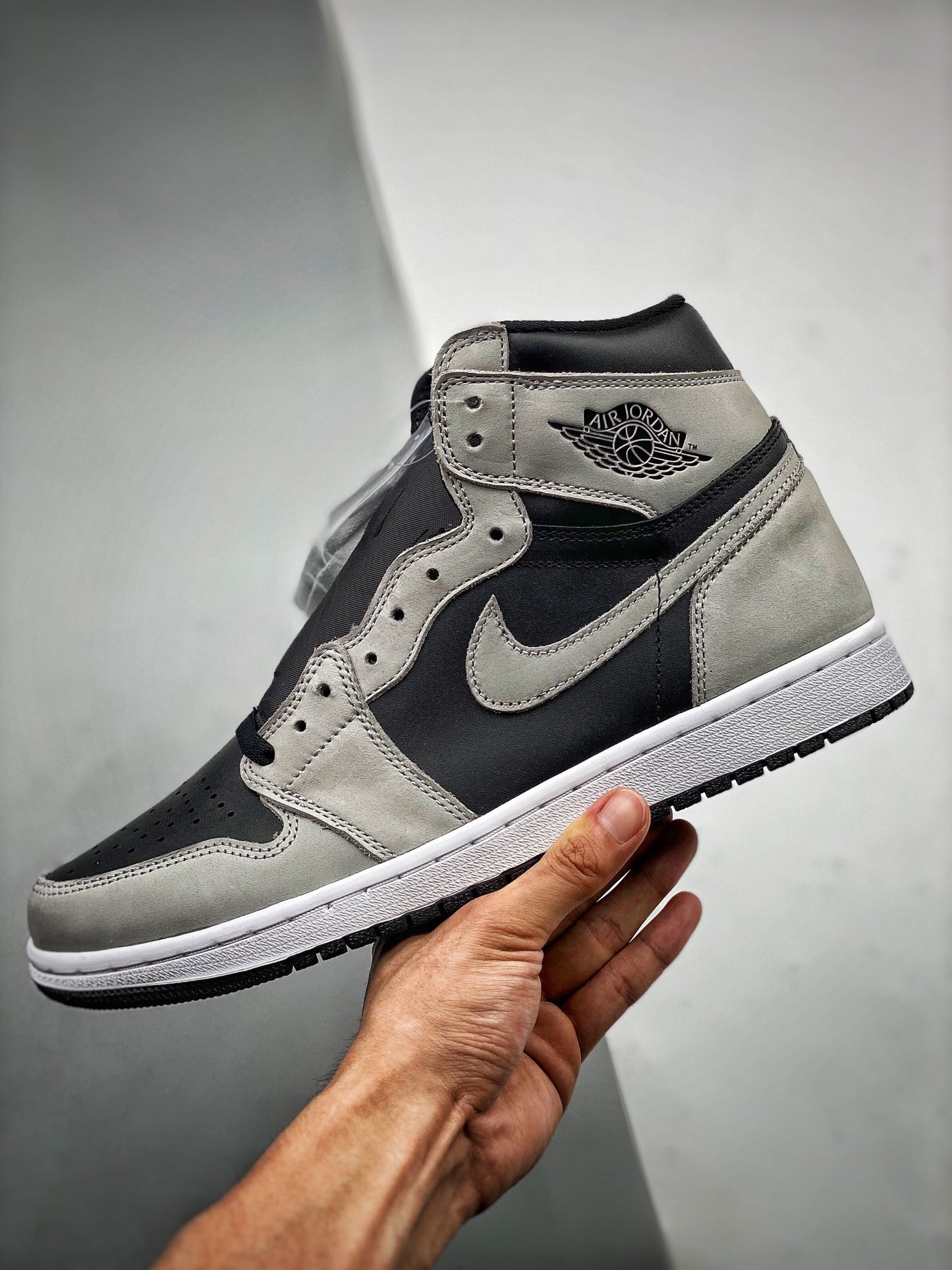 Air Jordan 1 Retro High "Shadow" 2.0