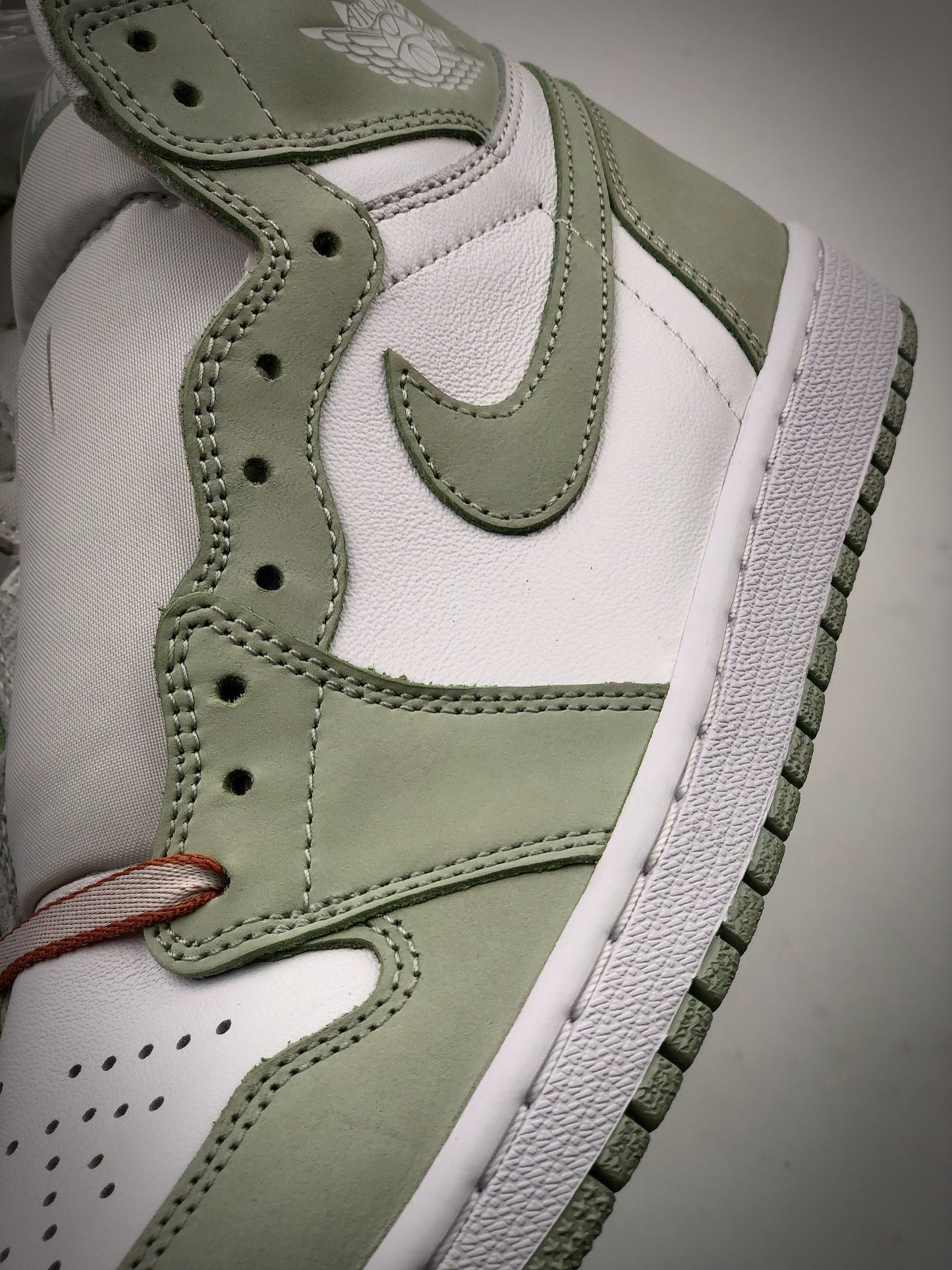 Air Jordan 1 High "Seafoam"