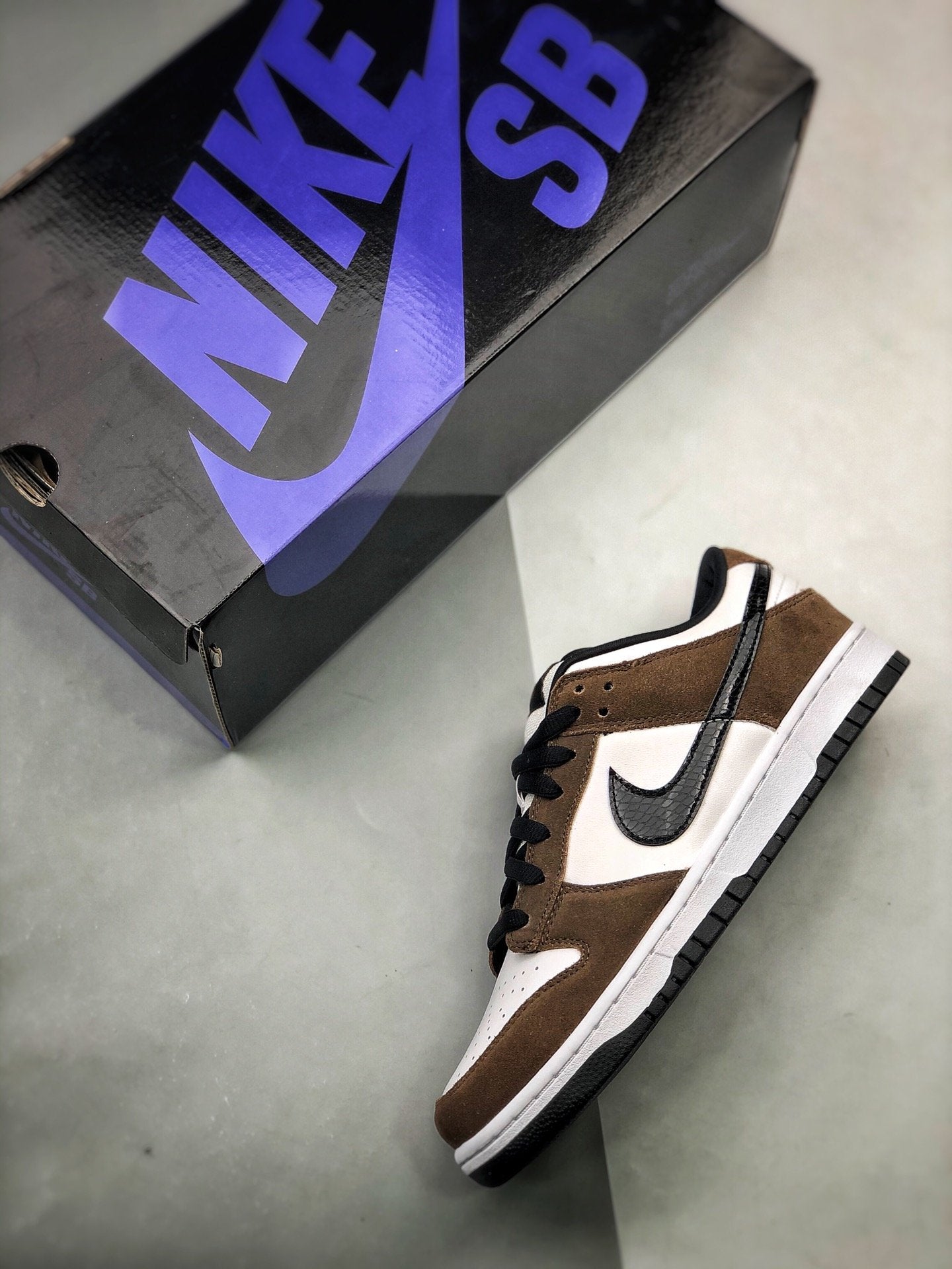 Nike SB Dunk Low SP "Trail End Brown"