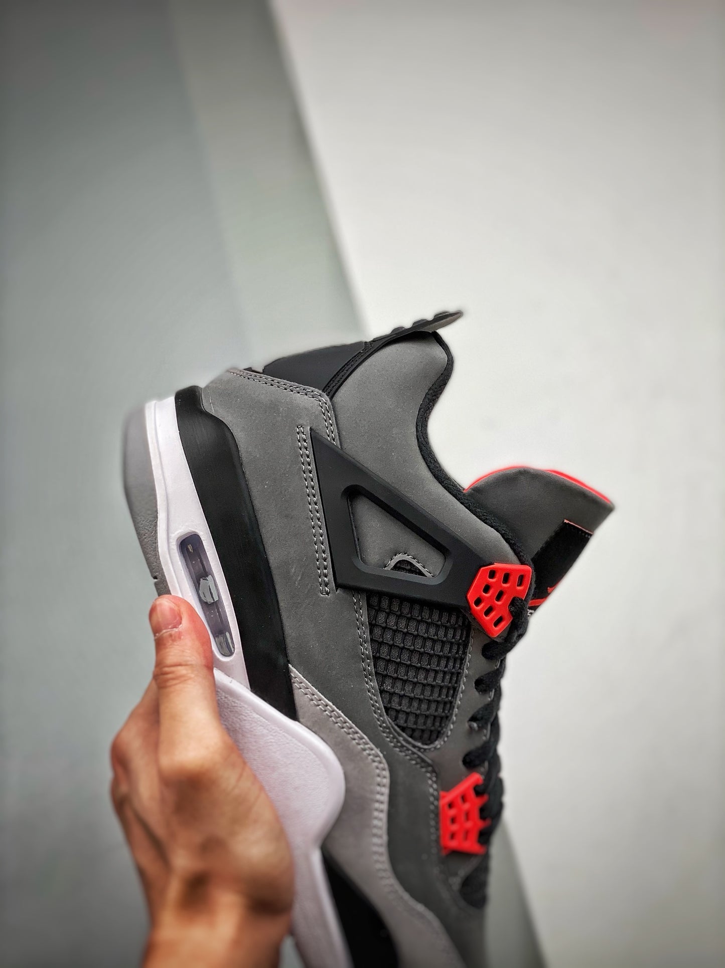 Air Jordan 4 Retro "Infrared"