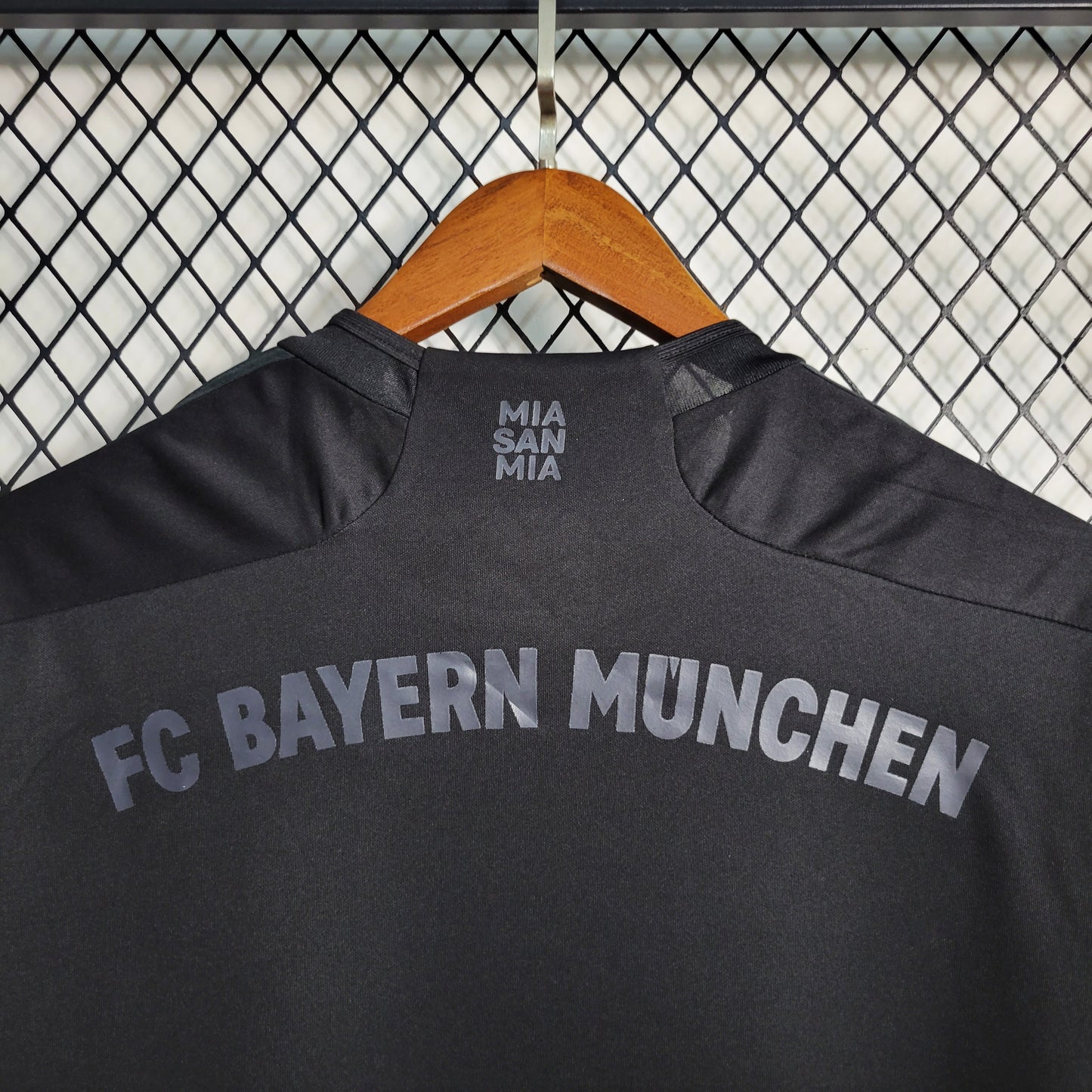 Camisa Bayern - Edição Especial Black - 23/24