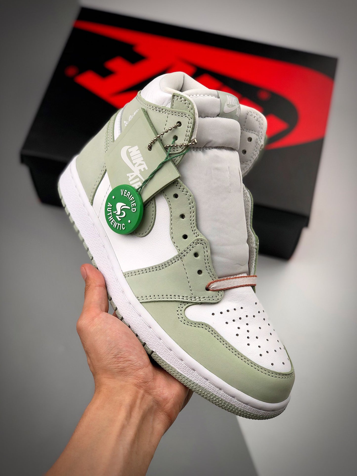 Air Jordan 1 High "Seafoam"