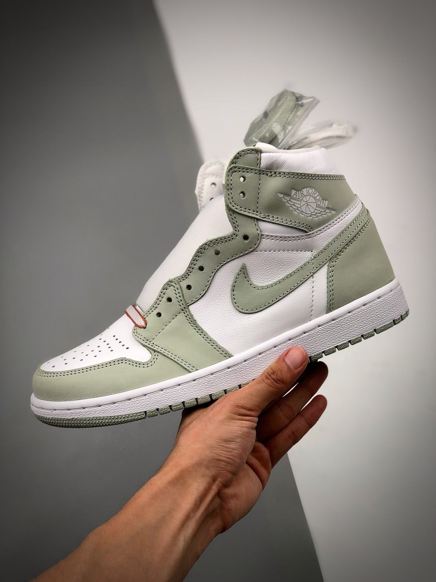 Air Jordan 1 High "Seafoam"