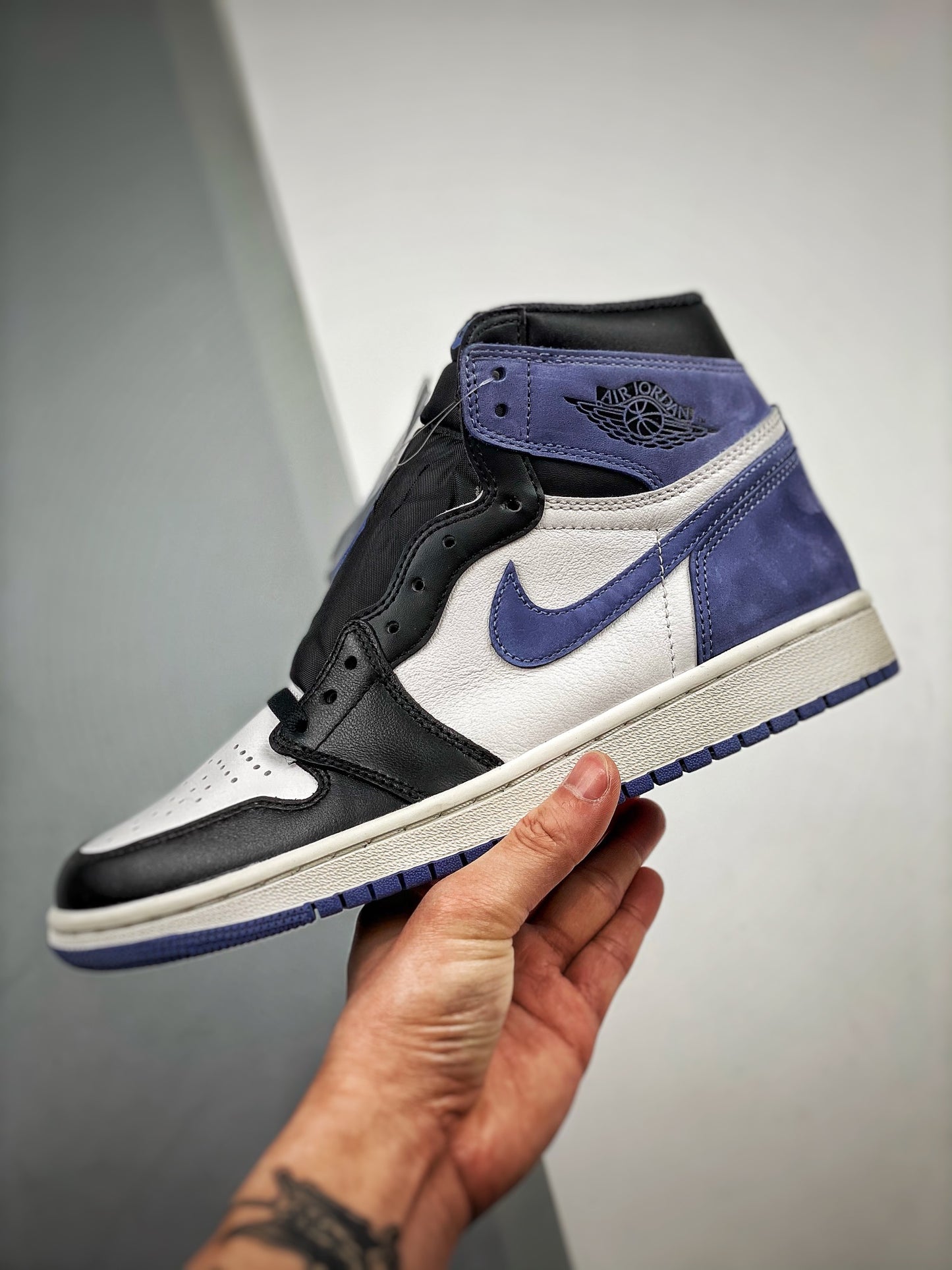 Air Jordan 1 Retro High "Blue moon"