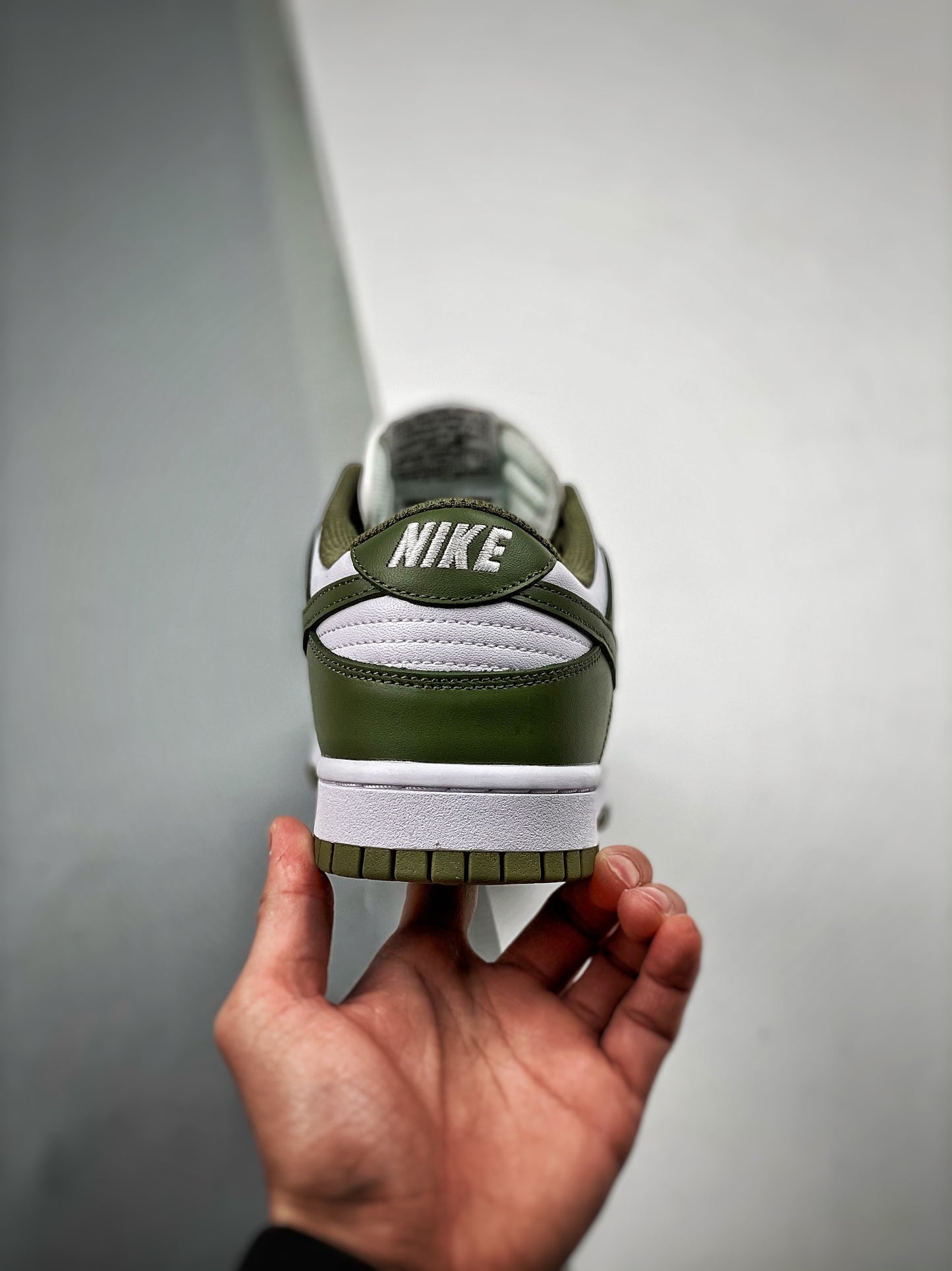 Nike Dunk Low "Medium Olive"