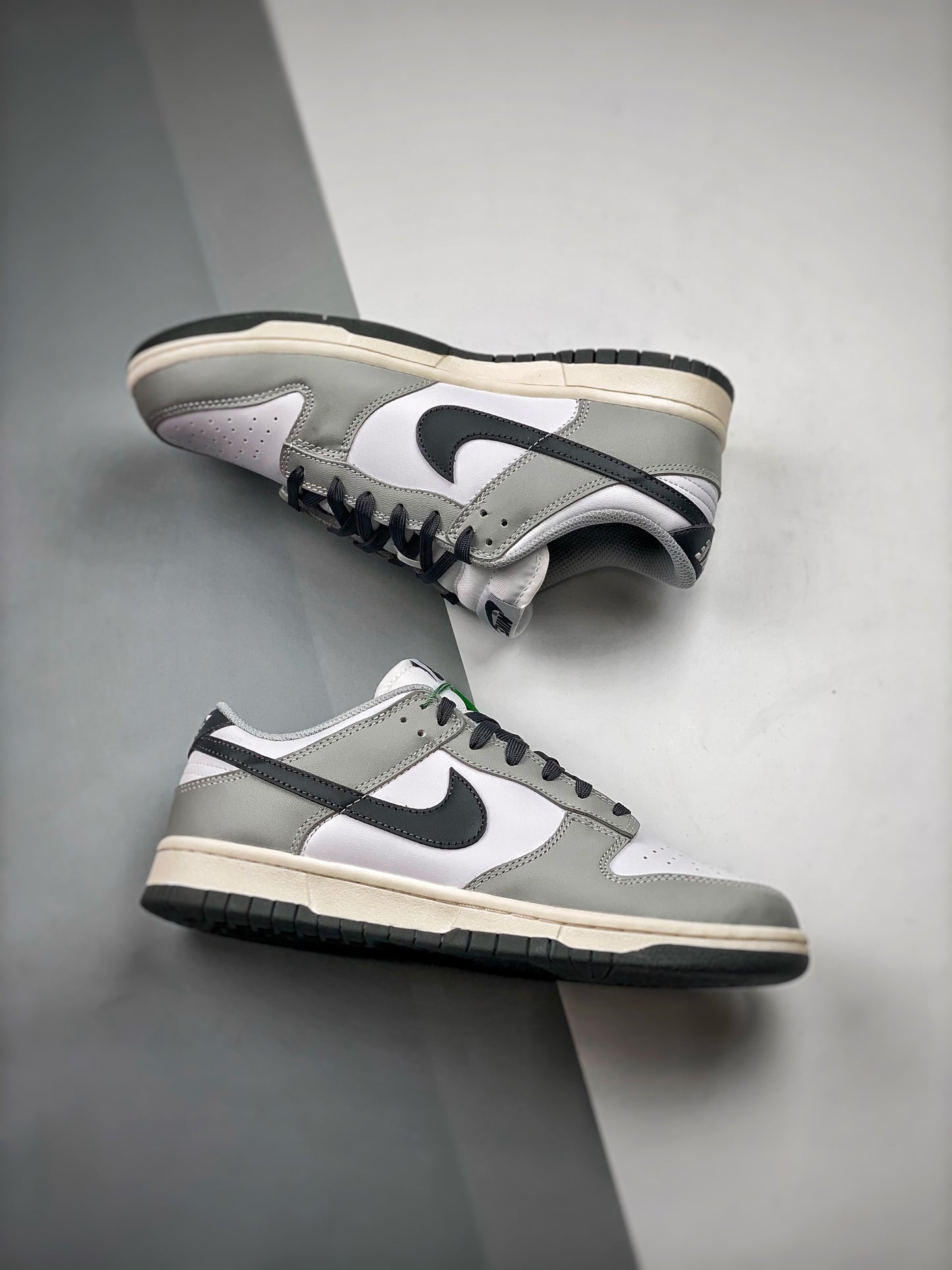 Nike Dunk Low 'Light Smoke Grey'