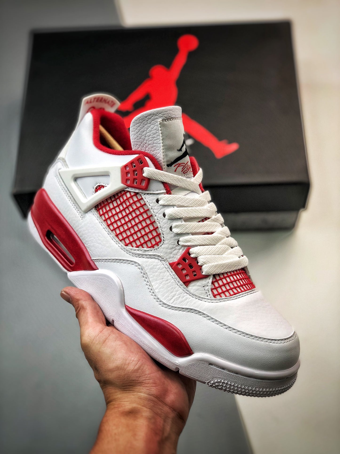 Air Jordan 4 "Retro Alternate"