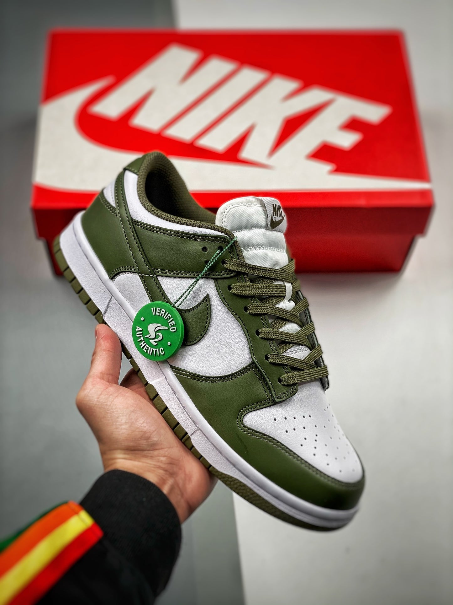 Nike Dunk Low "Medium Olive"