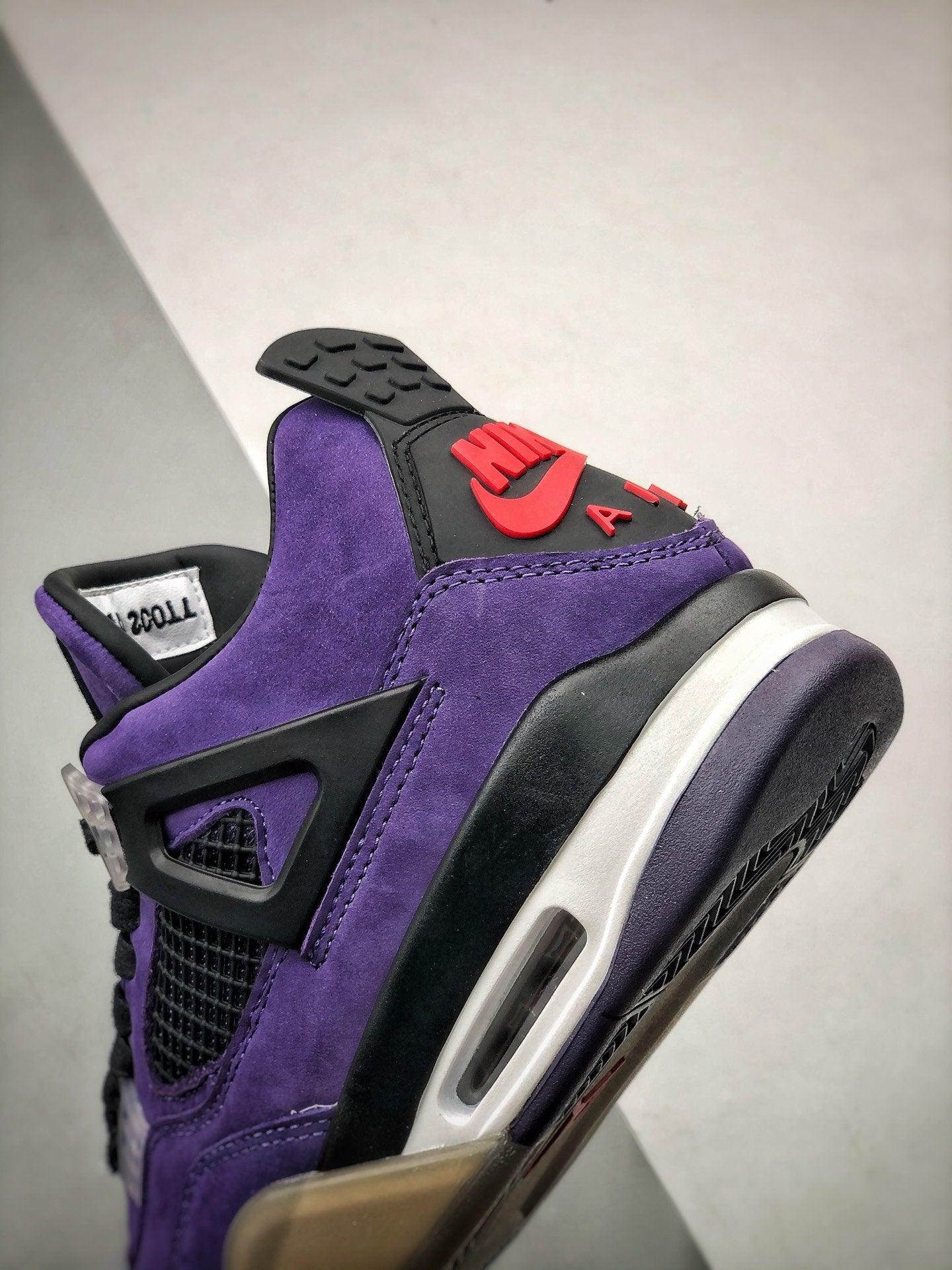 Air Jordan 4 x Travis Scott "Cactus Jack Purple"