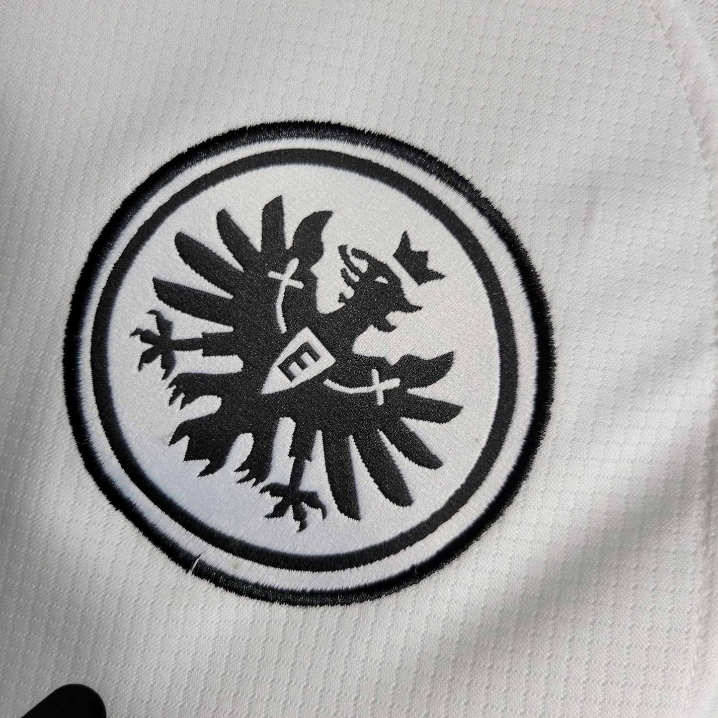 Camisa Eintracht Frankfurt 1 - 2022/23