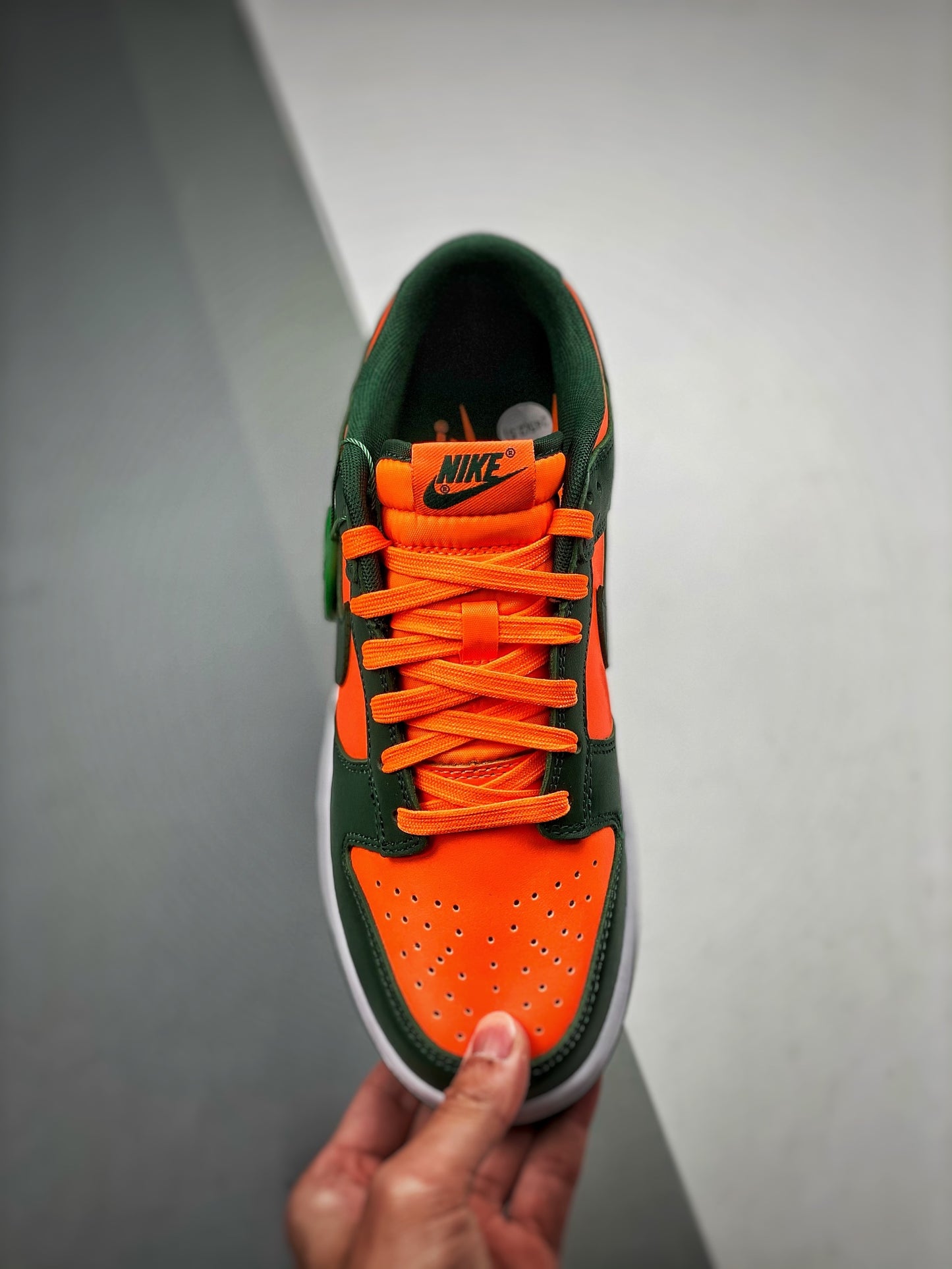 Nike Dunk Low "Miami Hurricanes"